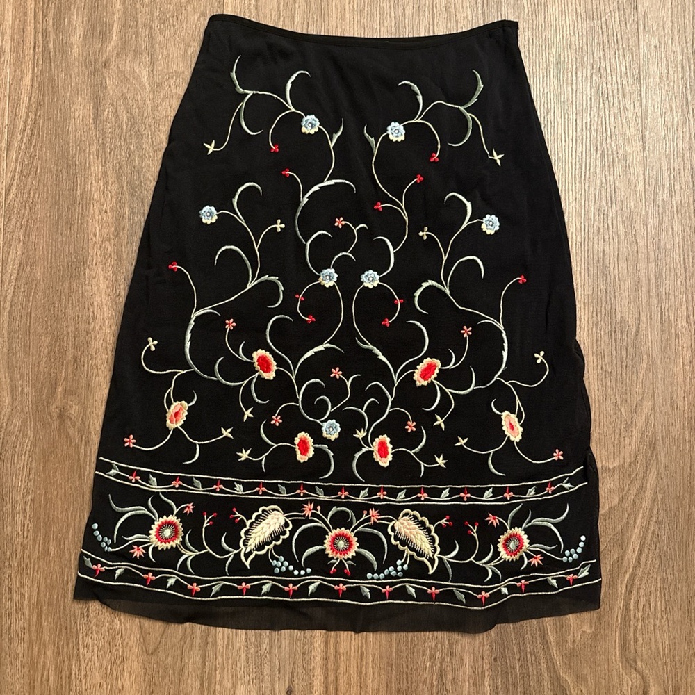 Vintage Vivian Tam mesh Black Embroidered Floral A-Line Skirt size 2